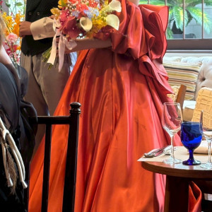 チェアスタイルで周りに装花
ドレスと装花に合わせたブーケ|769588さんのアルタビスタガーデンの写真(2530388)