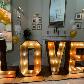 ロビーの飾りです。