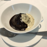 白と黒のカレー、引出物としても渡せる