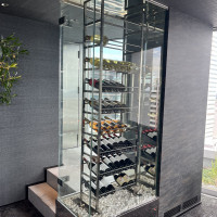 バーカウンターにあるワインセラーです。