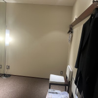 新郎控室です