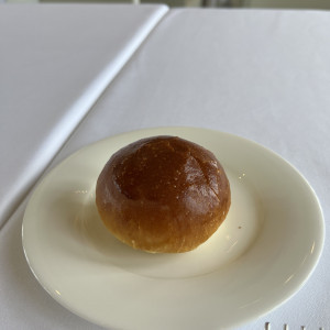 甘めの食事パンです。|769869さんのロイヤルパインズホテル浦和の写真(2536671)