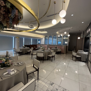 披露宴会場に入って右側です。|769869さんのSAKURA SKY PALACE(サクラスカイパレス)の写真(2542588)