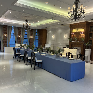 披露宴会場です。少人数向けのセッティングがされていました。|769869さんのヴィクトリアガーデン恵比寿迎賓館/テイクアンドギヴ・ニーズウェディングの写真(2537286)