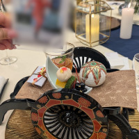 前菜の紙を取るとこんな感じ。見た目から美しい！