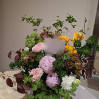 友人一同で送ったお花。受付に置いてくれてました♪