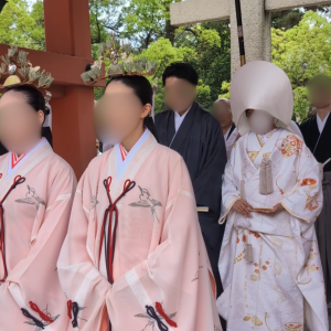 花嫁行列で鳥居をくぐるシーン|769932さんの住吉大社の写真(2540091)