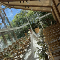 新婦のみ　花束あり