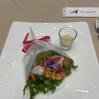 前菜のブーケサラダ