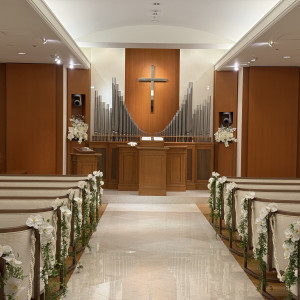 白を基調としたチャペルです。|770109さんの横浜ベイシェラトン ホテル&タワーズの写真(2532612)