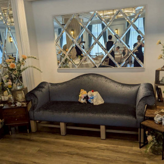 高砂（メインテーブルとソファ）