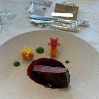 国産牛フィレステーキ
華やかに薫り豊かなトリュフソース