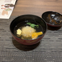 お吸い物。ランクを一つ上げると15000円で和洋コースに変更