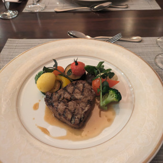 試食時に出されたステーキ。