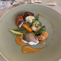 お魚料理、ソースが美味しかったです