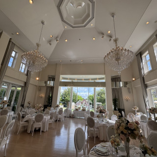 非日常感を感じられる披露宴会場です。