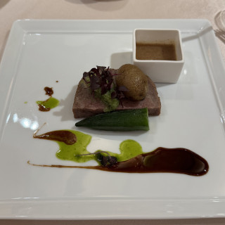 お肉料理がとても美味しかったです。