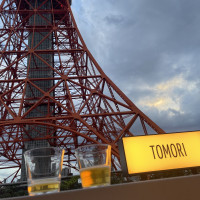 挙式前の待ち合いは屋内とは別にルーフバーがありました。