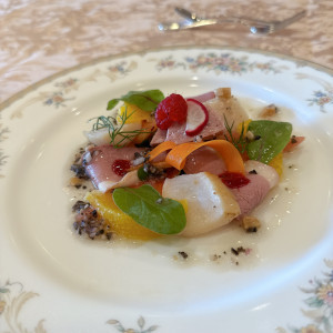 鴨肉とフルーツのサラダ|770526さんの新横浜グレイスホテル/ ロゼアン シャルムの写真(2534606)