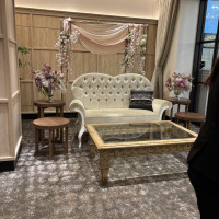 披露宴会場前室