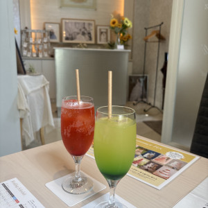 打ち合わせの部屋、ウェルカムドリンクをいただいた。|770553さんの星ヶ丘迎賓館 アートグレイスクラブの写真(2535143)