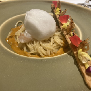 結婚式で温かいパスタを食べられるのは貴重だと思います。