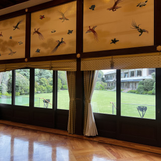 エミールから見える庭園