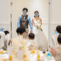 披露宴の入場シーン