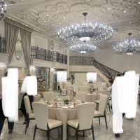 白を基調とした、素敵な披露宴会場でした。