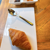 温かくふわふわしていた。オリジナルのジャムが美味しい。