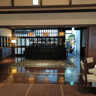 披露宴会場に隣接するバーカウンター、すしバーやお茶バーにも