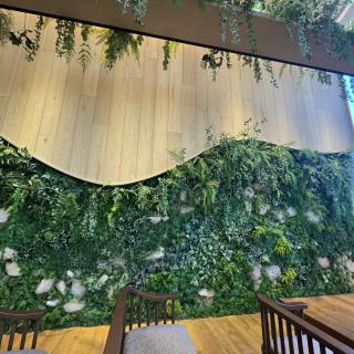 光の差し込むチャペル