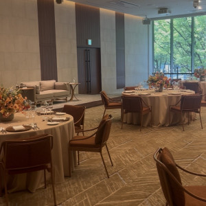 窓からの景色が披露宴会場の一部になっていて素敵だった|770948さんのTIAD, オートグラフ コレクション（ティアド, オートグラフ コレクション）の写真(2571397)