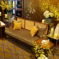 華やかな壁の装飾もあり、とても明るいイメージになりました