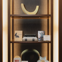 披露宴会場待合にウェルカムスペースのグッズを飾って頂けます