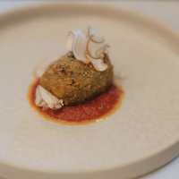 絶品のカニクリームコロッケ、ゲストからも大好評でした！