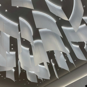 長良川をイメージしたモニュメント|771012さんの岐阜モノリスの写真(2537689)