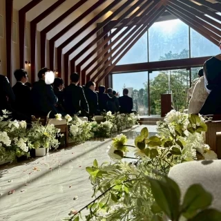 ナチュラルな雰囲気のチャペル