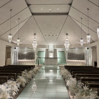 水が流れるチャペル