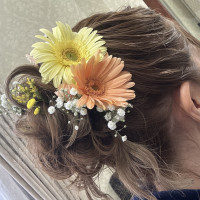 ブーケの花を使ったベッドパーツです。