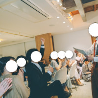 LOUNGE会場テーブル席