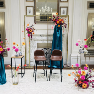 メインテーブル|771109さんのベイサイドパーク迎賓館（千葉みなと）/テイクアンドギヴ・ニーズウェディングの写真(2599147)