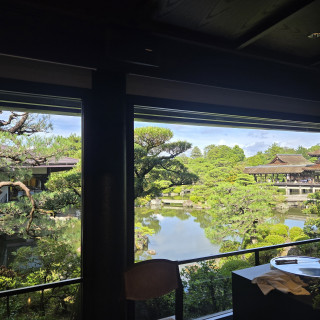 披露宴会場からみえる神苑です。
