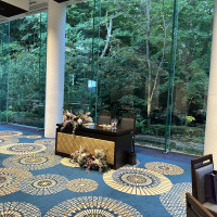 披露宴会場のメインテーブル