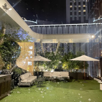 小さなガーデンはあり、ここでフラワーシャワーなどもできます