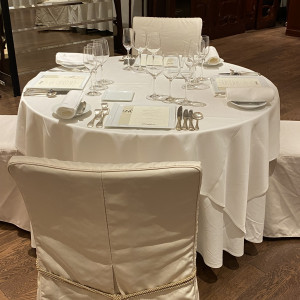 白基調のコーディネートがとても綺麗でした。|771274さんのレストランひらまつ博多の写真(2553851)