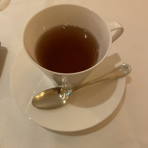 紅茶がとても香りが良く美味しいかったです。|771274さんのレストランひらまつ博多の写真(2553837)