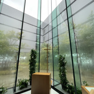 チャペルの正面がガラス張りでとても綺麗です。|771274さんのザ・フォレストテラス熊本の写真(2538819)