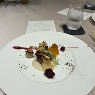 ぐるナイにでたことのあるシェフが作ってるみたいです