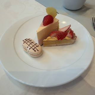 ビュッフェ。美味しかったのですがお腹いっぱいでこれが限界!笑